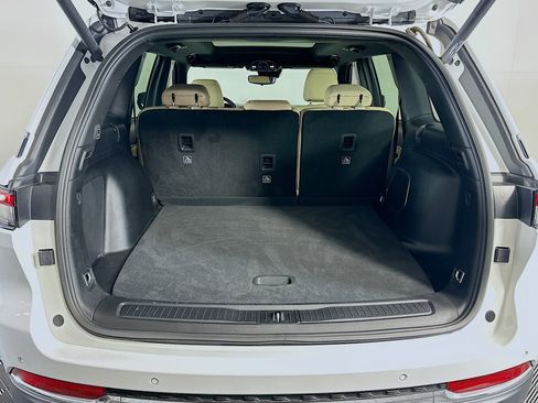 Used 2022 Jeep Grand Cherokee Limited 4xe image 31