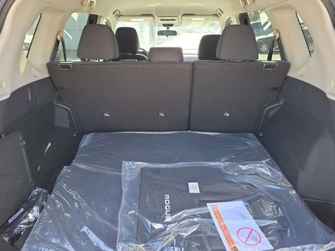 New 2026 Nissan Rogue SV FWD image 5