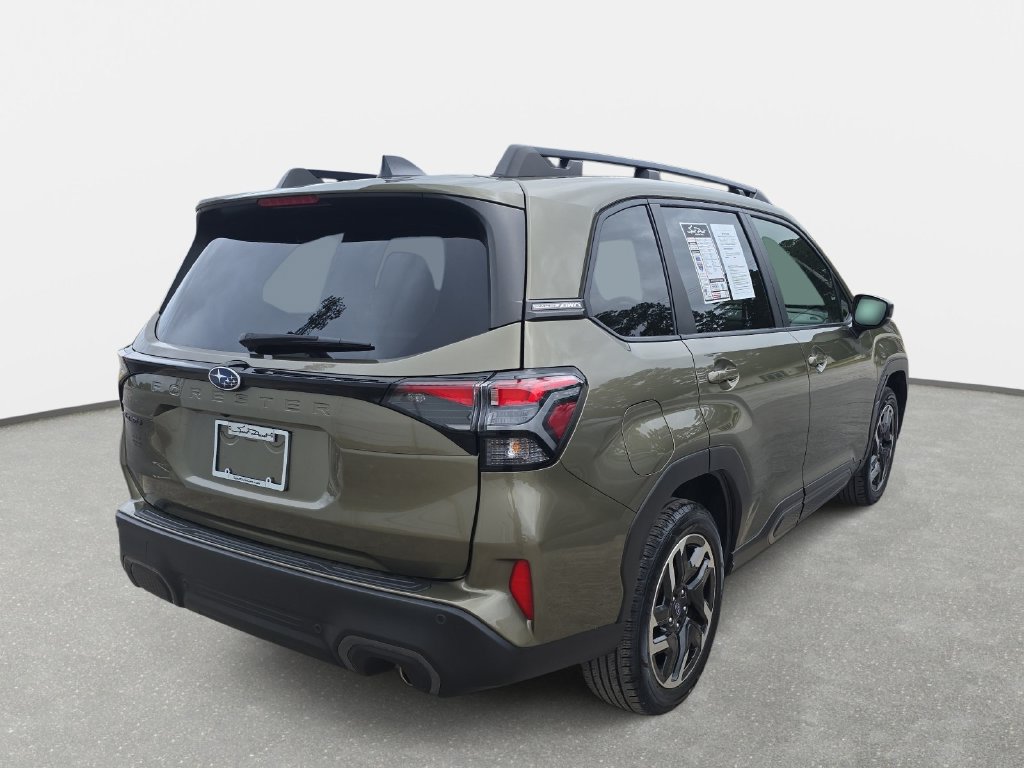 Used 2025 Subaru Forester Limited w/ Popular Package #2 AWD/4WD image 5