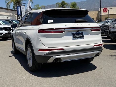 Used 2023 Lincoln Corsair FWD image 11