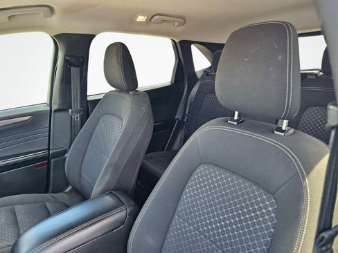 Used 2024 Ford Escape Active AWD/4WD image 18