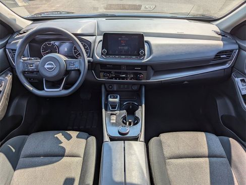 Used 2024 Nissan Rogue SV image 21