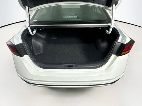 Used 2025 Nissan Altima 2.5 SV image 27