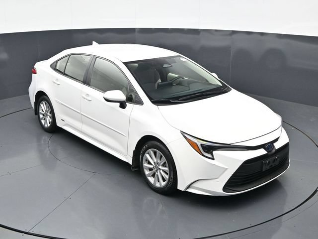 Used 2024 Toyota Corolla LE w/ LE Convenience Package AWD/4WD image 33