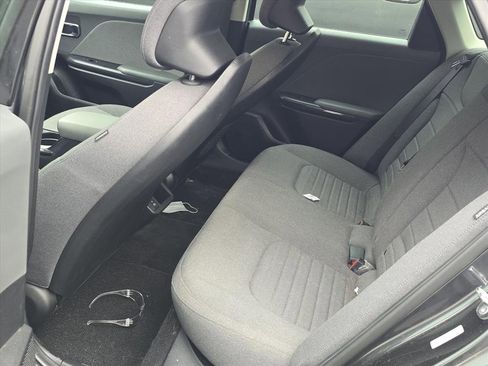 Used 2025 Kia K4 EX image 5