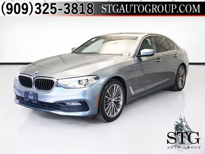 Used 2018 BMW 530e w/ Premium Package 2