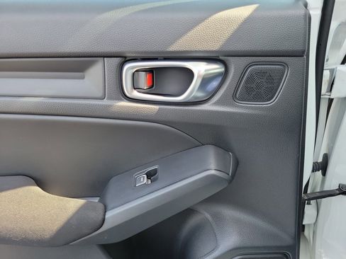 Used 2022 Honda Civic Sport image 12