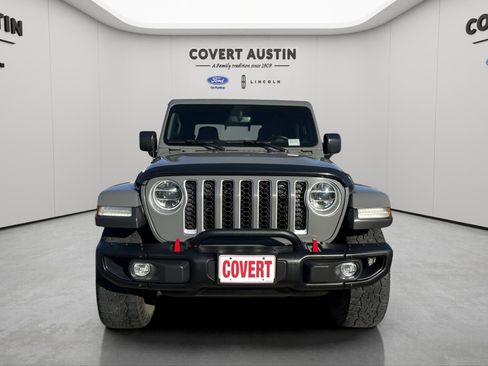 Used 2020 Jeep Gladiator Overland image 8