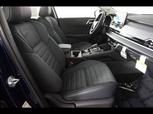Used 2025 Mitsubishi Outlander SE AWD/4WD image 9