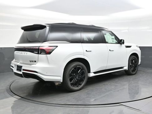 New 2026 INFINITI QX80 4WD w/ Sport Exterior Package image 7
