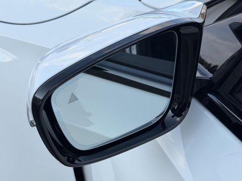 Used 2026 BMW M2 w/ Lighting Package RWD image 7