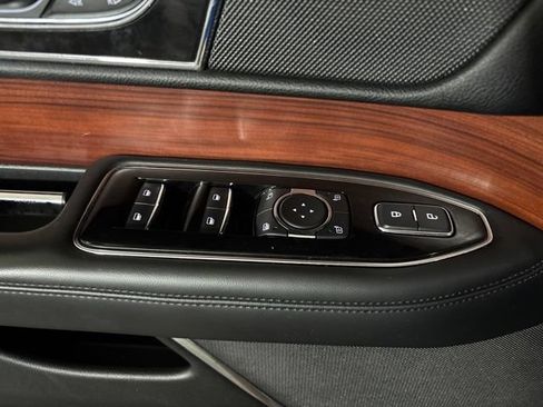 Used 2021 Lincoln Navigator Reserve AWD/4WD image 43