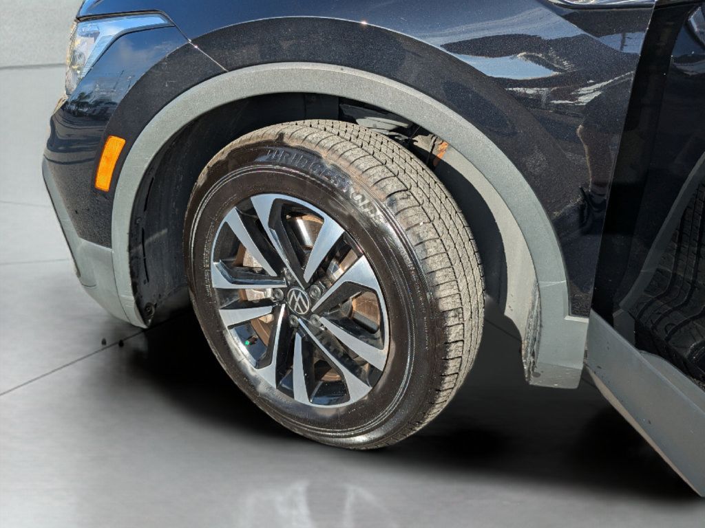 Certified 2023 Volkswagen Tiguan S FWD image 33