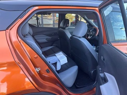 Certified 2023 Nissan Kicks SR w/ SR Premium Package FWD image 9