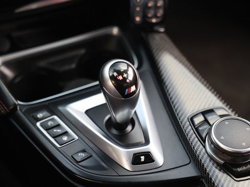 Used 2015 BMW M4 Coupe RWD image 45