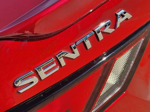 Used 2022 Nissan Sentra SR image 12