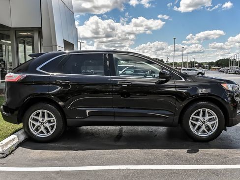 Certified 2024 Ford Edge SEL w/ Convenience Package AWD/4WD image 10