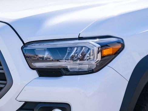 Used 2023 Toyota Tacoma TRD Off-Road AWD/4WD image 12