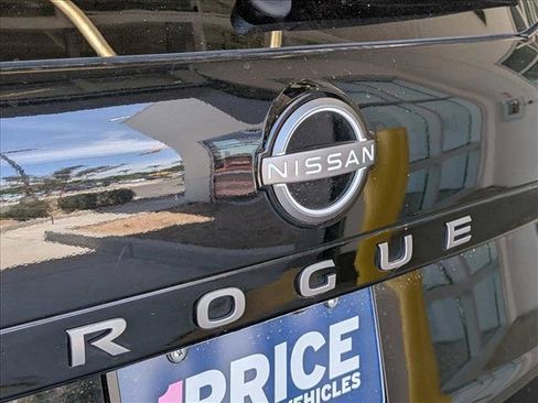 Used 2024 Nissan Rogue S FWD image 30