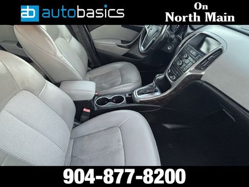 Used 2012 Buick Verano Convenience image 12
