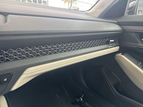 Used 2025 Honda Accord SE image 23