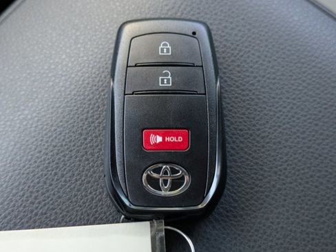 New 2025 Toyota Tacoma TRD Off-Road image 28