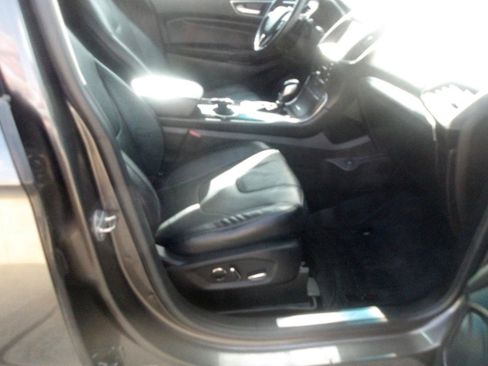 Used 2015 Ford Edge Titanium w/ Equipment Group 301A FWD image 10
