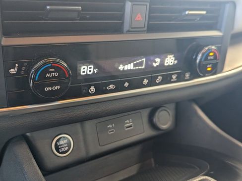 New 2026 Nissan Rogue SV image 21