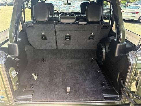 Used 2021 Jeep Wrangler Unlimited Sahara AWD/4WD image 9