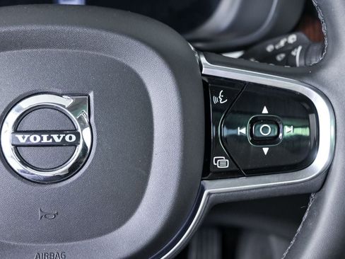 Certified 2023 Volvo XC60 B5 Ultimate AWD/4WD image 13