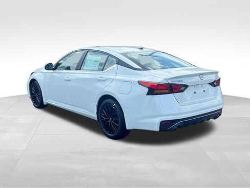 New 2026 Nissan Altima 2.5 SV FWD image 5