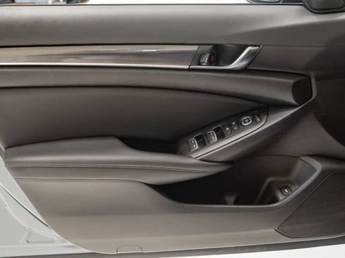 Used 2022 Honda Accord Sport image 8