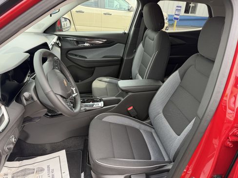 New 2026 Chevrolet TrailBlazer LT w/ LT Cold Weather Package AWD/4WD image 11