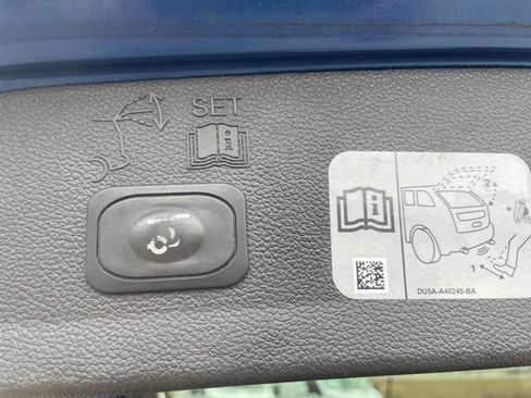 Used 2018 Ford Escape Titanium w/ Ford Safe & Smart Package image 72