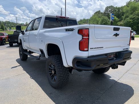 New 2025 Chevrolet Silverado 2500 LT w/ Trail Boss Package image 6