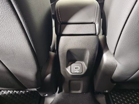 Certified 2023 Jeep Renegade Limited w/ Limited Elite Group image 25