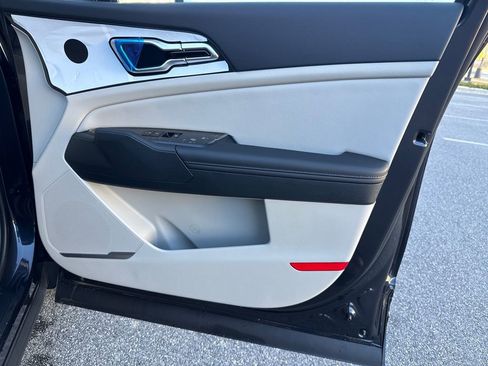 New 2026 Kia Sportage EX w/ EX Panorama Roof Package image 14