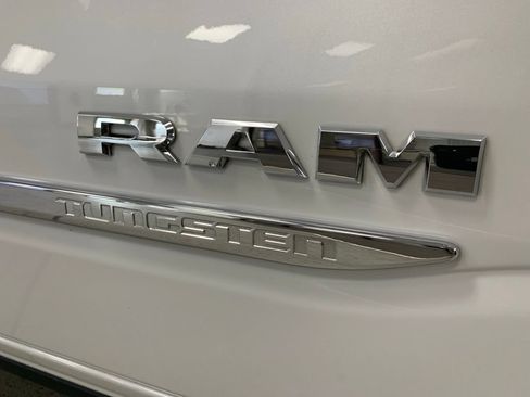 Certified 2025 RAM 1500 Tungsten w/ Off Road Group AWD/4WD image 13