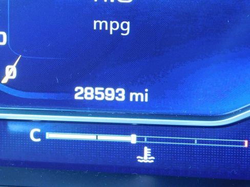 Used 2023 Chevrolet Silverado 1500 RST image 33