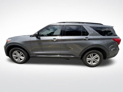 Used 2022 Ford Explorer XLT w/ Class IV Trailer Tow Package AWD/4WD image 7