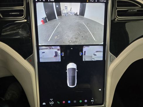 Used 2017 Tesla Model X 75D image 19