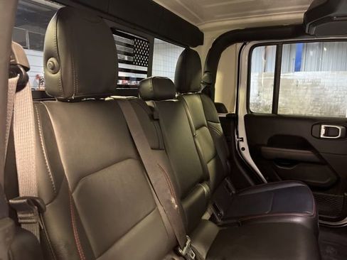 Used 2022 Jeep Gladiator Rubicon w/ Trailer Tow Package image 25