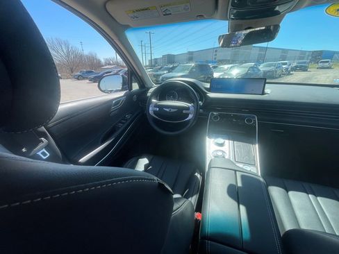 Used 2024 Genesis GV80 2.5T image 19