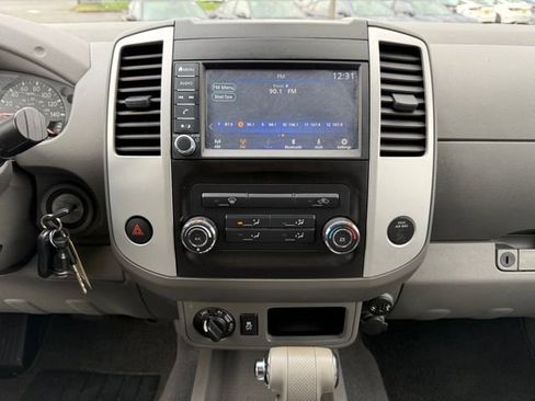 Used 2019 Nissan Frontier SV image 23