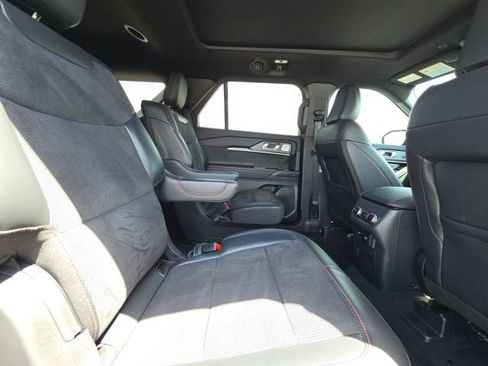 Used 2025 Ford Explorer ST w/ Sun And Sound Package AWD/4WD image 15