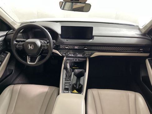 Used 2023 Honda Accord Touring image 18