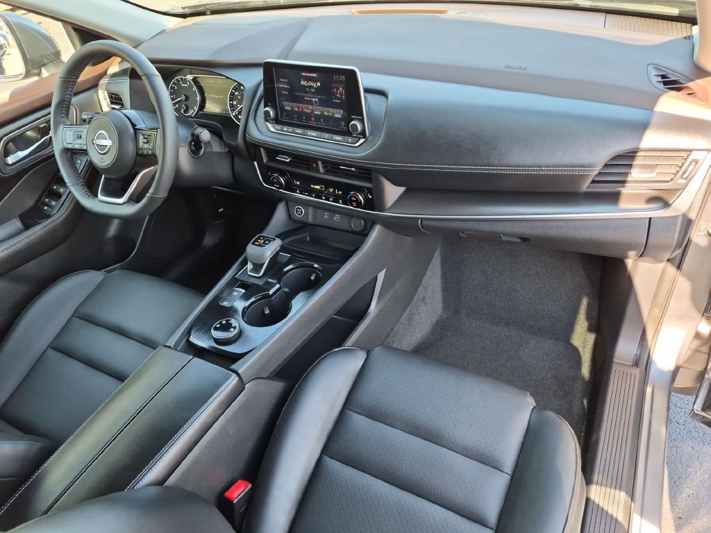 Used 2023 Nissan Rogue SV w/ SV Premium B Package AWD/4WD image 28
