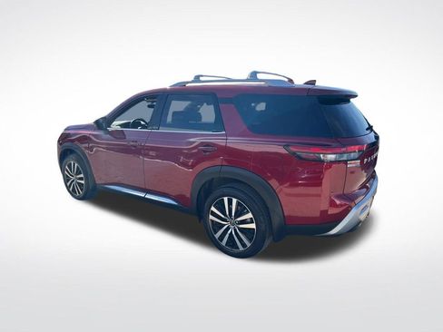 Certified 2024 Nissan Pathfinder Platinum image 50