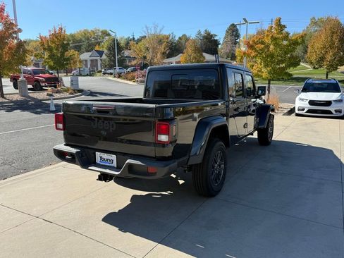 New 2025 Jeep Gladiator Sport image 8