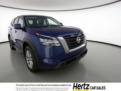 Used 2025 Nissan Pathfinder SV
